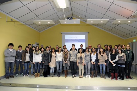 Foto di gruppo per la consegna delle Borse di studio nel 2011