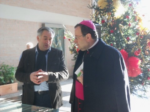 Mons. Lorenzo Ghizzoni con il consigliere Valerio Giuliani.